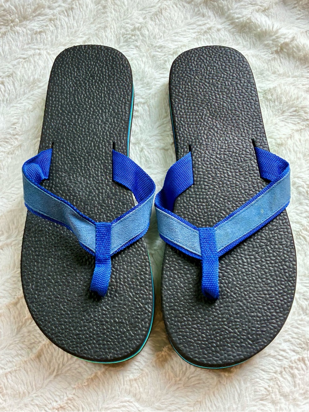 Vintage 1980s Men’s Flip Flops (Size 13)